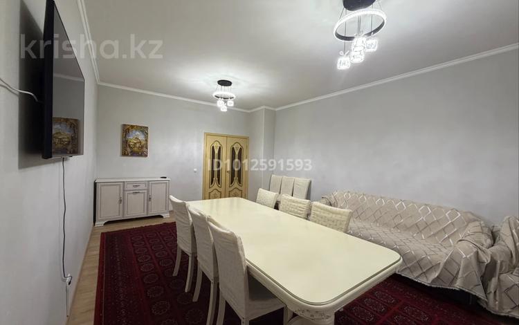 3-комнатная квартира · 94 м² · 8/10 этаж, Куаныша Толеметова 50/13 за 39 млн ₸ в Шымкенте, Абайский р-н — фото 3