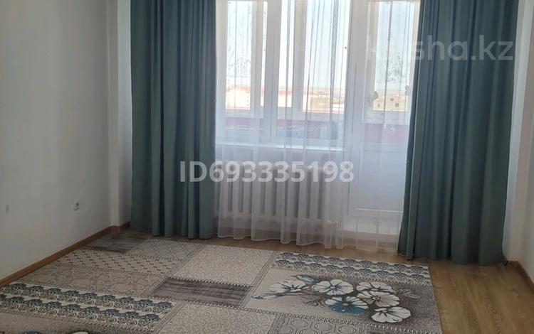 1-комнатная квартира · 54.5 м² · 8/9 этаж, 10 21 за 14.5 млн 〒 в Аксае — фото 2