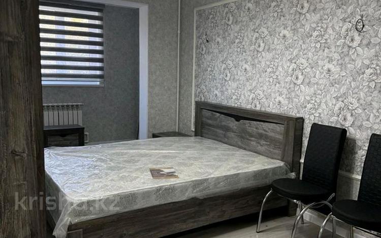 2-комнатная квартира · 56 м² · 3/5 этаж, 8 микрорайон 5 за 220 000 ₸ в Шымкенте — фото 2