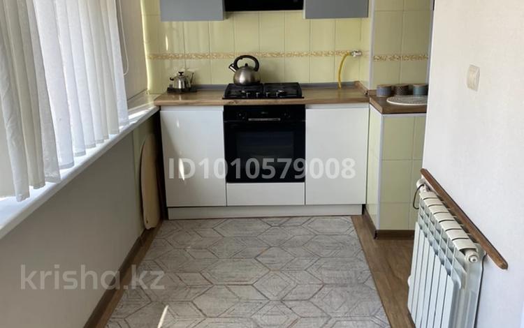 4-бөлмелі пәтер · 90 м² · 1/5 қабат, 13-й мкр 26, бағасы: 30 млн ₸ в Актау — фото 2