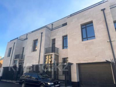 Отдельный дом · 5 комнат · 264 м² · 4 сот., Есенберлина 105 за 100 млн 〒 в Кокшетау