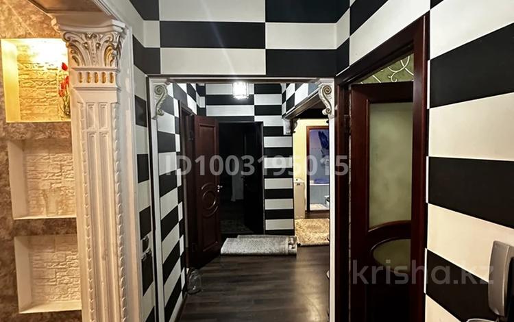 5-комнатная квартира · 100 м² · 2/5 этаж, Мкр Спортивный 24 за 230 000 〒 в Шымкенте, Туран р-н — фото 2