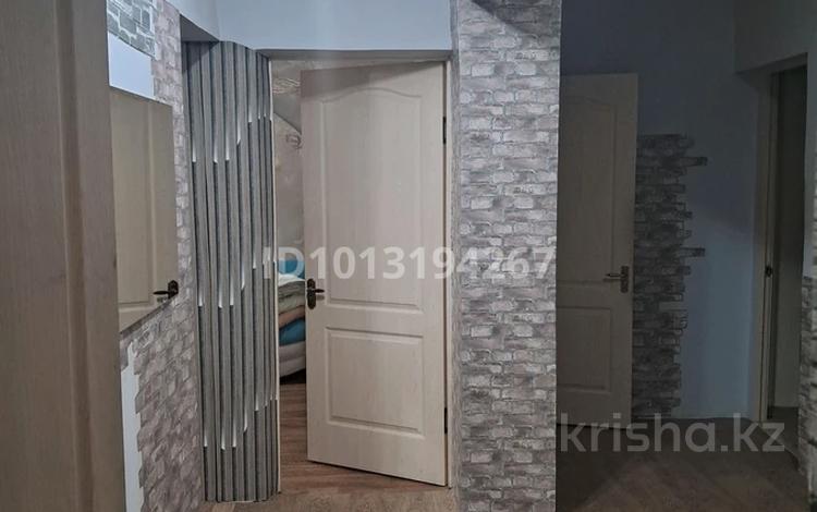 3-комнатная квартира · 64 м² · 1/5 этаж, мкр 16-й военный городок, Красногвардейский тракт 190 б за 250 000 ₸ в Алматы, Турксибский р-н — фото 11