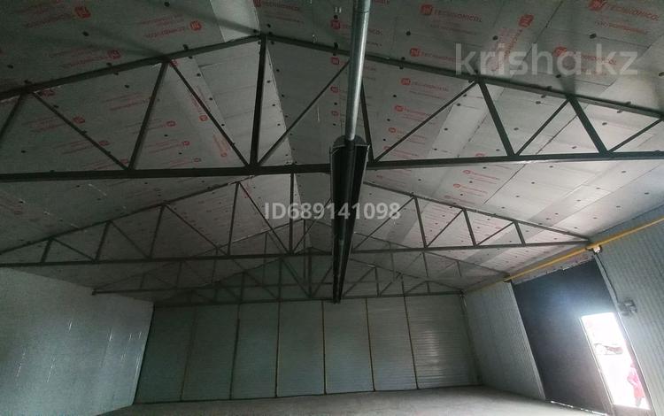 Өнеркәсіптік база · 150 сотық, мкр Шанхай, Санкибай батыра 4в, бағасы: 360 000 ₸ в Актобе — фото 7