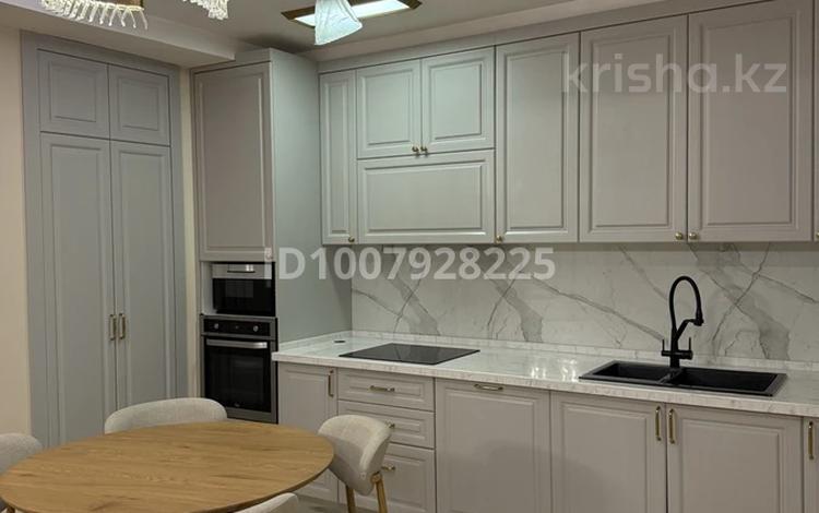 3-комнатная квартира · 100 м² · 14/25 этаж, Кошкарбаева за 80 млн ₸ в Астане, Сарайшык р-н — фото 2