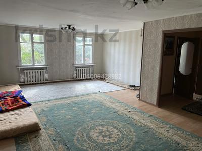 Үйдің бір бөлігі · 3 бөлме · 90 м² · 5 сот., Калдарбеков 11/2, бағасы: 9 млн ₸ в Балпыке Би