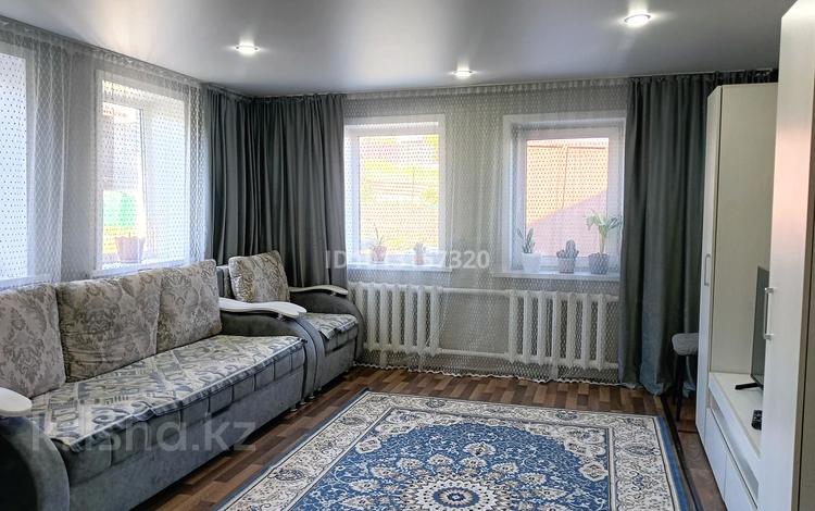 Жеке үй · 2 бөлме · 60 м², Карбая Мусабаева 6 — Кучугур, бағасы: 30 000 ₸ в Бурабае — фото 2