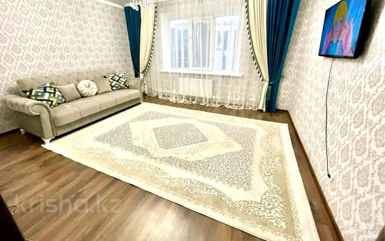2-комнатная квартира · 65 м² · 9/9 этаж, мкр Юго-Восток, Шахтеров 25 — Теннисный корт за 28.5 млн ₸ в Караганде, Казыбек би р-н — фото 2