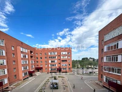 2-комнатная квартира · 57 м² · 3/5 этаж, Майкудук, Майкудук, 15й микрорайон 20/3 за 18 млн 〒 в Караганде, Алихана Бокейханова р-н