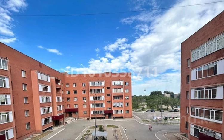 2-комнатная квартира · 57 м² · 3/5 этаж, Майкудук, Майкудук, 15й микрорайон 20/3 за 18 млн ₸ в Караганде, Алихана Бокейханова р-н — фото 2