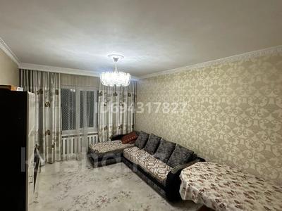 4-комнатная квартира, 93 м², 1/9 этаж, мкр Аксай-4 за 65 млн 〒 в Алматы, Ауэзовский р-н