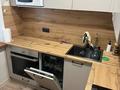 3-комнатная квартира · 62 м² · 3/5 этаж, Пришахтинск, 22й микрорайон 7 — 32 школа за 170 000 ₸ в Караганде, Алихана Бокейханова р-н