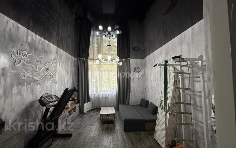 2-комнатная квартира · 60 м² · 2/4 этаж, Независимости 4 — Расположена в центре города,в районе старой площади. за 15 млн ₸ в Риддере — фото 2