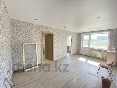 3-комнатная квартира · 49.1 м² · 4/5 этаж, Пришахтинск, 23й микрорайон за 12.5 млн ₸ в Караганде, Алихана Бокейханова р-н