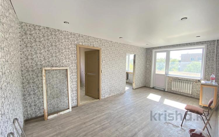 3-комнатная квартира · 49.1 м² · 4/5 этаж, Пришахтинск, 23й микрорайон за 12.5 млн ₸ в Караганде, Алихана Бокейханова р-н — фото 2