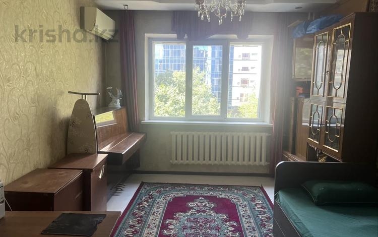 3-бөлмелі пәтер · 74 м² · 4/9 қабат, Толе-би 143 — Муканова, бағасы: 68 млн ₸ в Алматы, Алмалинский р-н — фото 32