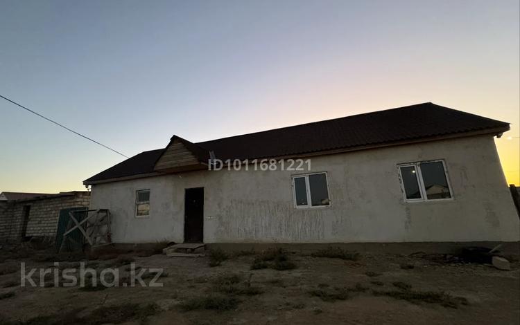Часть дома · 2 комнаты · 70 м² · 8 сот., 24-я ул. 35 за 12 млн ₸ в Атырау, мкр Авангард-2 — фото 2