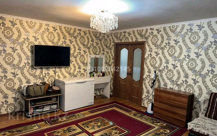 3-бөлмелі пәтер · 78.6 м² · 3/8 қабат, Дулатова 143 — Дулатова Шакарима, бағасы: 38.6 млн ₸ в Семее — фото 2
