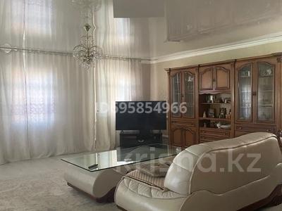Отдельный дом · 5 комнат · 260 м² · 9 сот., Кустанайская 96 — Краснодонская- кустанайская за 65 млн ₸ в Павлодаре