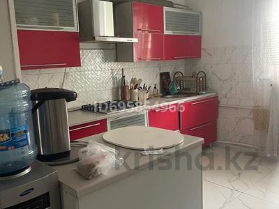 Отдельный дом · 5 комнат · 260 м² · 9 сот., Кустанайская 96 — Краснодонская- кустанайская за 65.5 млн 〒 в Павлодаре