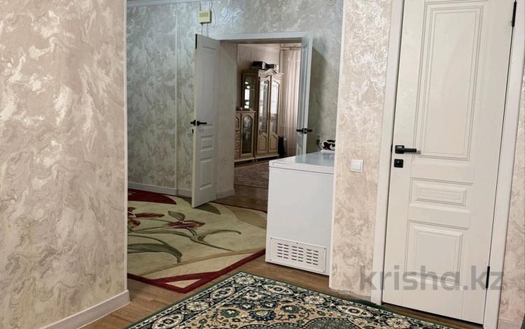 5-бөлмелі пәтер · 123 м² · 2/4 қабат, Оркен 69, бағасы: 32 млн ₸ в Жанаозен — фото 2