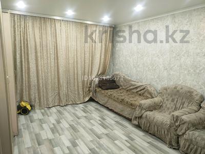 2-бөлмелі пәтер · 60 м² · 1/2 қабат, Связист 8 — Магазин Инжу, бағасы: 6.5 млн ₸ в Семее