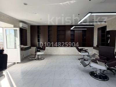Сұлулық салондары, студиялар · 45 м², бағасы: 390 000 ₸ в Караганде, Казыбек би р-н