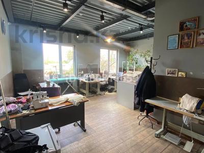 Свободное назначение, кабинеты и рабочие места · 42.5 м² за 300 000 ₸ в Алматы, Жетысуский р-н