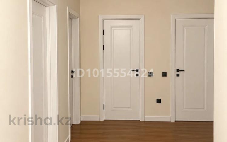 3-комнатная квартира · 90 м² · 7/12 этаж, Е-117 43 за 20 000 ₸ в Астане, Есильский р-н — фото 2