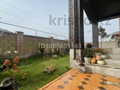 Отдельный дом · 6 комнат · 430 м² · 10 сот., мкр Уркер за 255 млн 〒 в Астане, Нура р-н