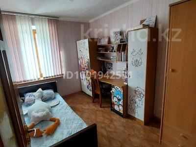 Аренда квартир в Актюбинской обл.: 4-комнатная квартира · 72 м² · 3/5 этаж, мкр 8, Рыскулова 265 — Напротив 23 школы за 220 000 〒 4-комнатная квартира · 72 м² · 3/5 этаж, мкр 8, Рыскулова 265 — Напротив 23 школы за 220 000 〒 в Актобе