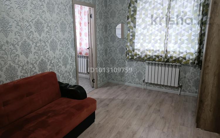 1-комнатная квартира · 28 м² · 1/3 этаж, мкр Уркер 6 — Школа гимназия 69 за 140 000 ₸ в Астане, Нура р-н — фото 2