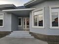 Отдельный дом · 5 комнат · 300 м² · 10 сот., мкр Сарыкамыс-2 13 — 4/6 за 65 млн ₸ в Атырау — фото 2