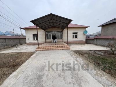 Отдельный дом · 4 комнаты · 178.1 м² · 8 сот., ЖМ Сайрам 6799 — улица Керима Тленшина за ~ 45 млн ₸ в Шымкенте, Каратауский р-н