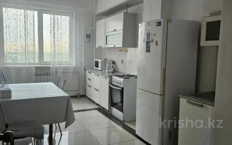 1-бөлмелі пәтер · 42 м² · 8/10 қабат, Сайран ш/а., Утеген батыра, бағасы: 33 млн ₸ в Алматы, Ауэзовский р-н — фото 2