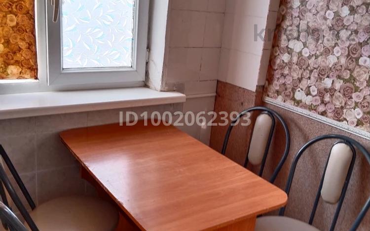 2-бөлмелі пәтер · 47 м² · 5/5 қабат, 2мкр 1 — Торговый центр Көктем, бағасы: 150 000 ₸ в Атырау, мкр Авангард-2 — фото 2