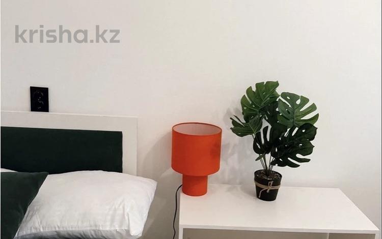 1-бөлмелі пәтер · 35 м² · 2/4 қабат, Жарокова 164, бағасы: 300 000 ₸ в Алматы, Бостандыкский р-н — фото 2