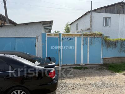 Часть дома · 4 комнаты · 120 м² · 8 сот., мкр Акбулым, 40 лет победы за 18 млн ₸ в Таразе