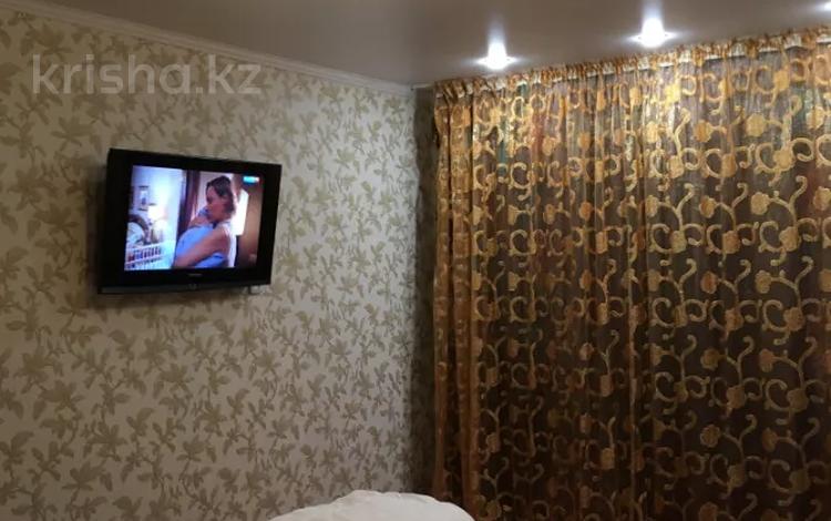 1-комнатная квартира, 36 м², 5/10 этаж по часам, Ак Чокина 42/1 за 2 000 〒 в Павлодарской обл. — фото 11