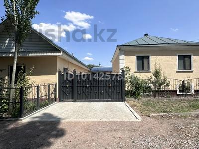 Отдельный дом · 6 комнат · 220 м² · 15 сот., Абдрасимова 59 за 40.5 млн ₸ в Мерке