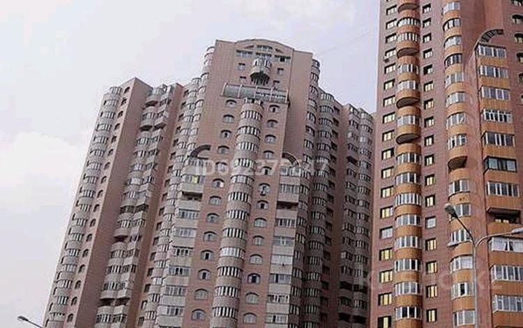2-комнатная квартира, 61 м², 17/23 этаж, Валиханова 5 за 23.9 млн 〒 в Астане, р-н Байконур — фото 13