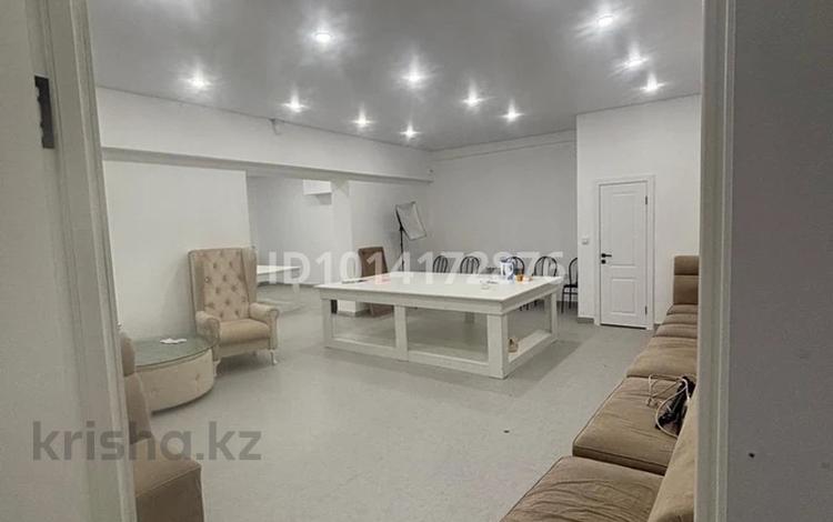 Еркін · 81 м², бағасы: 1 000 ₸ в Актау, 32В мкр — фото 2