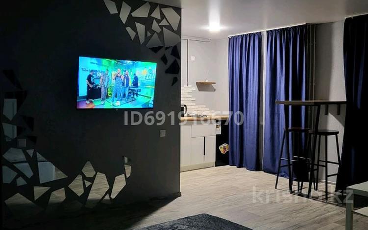 1-комнатная квартира · 34 м² · 2/5 этаж, Фрунзе — Угол Парковая - Фрунзе, магазин Пятница за 13 000 ₸ в Рудном — фото 2
