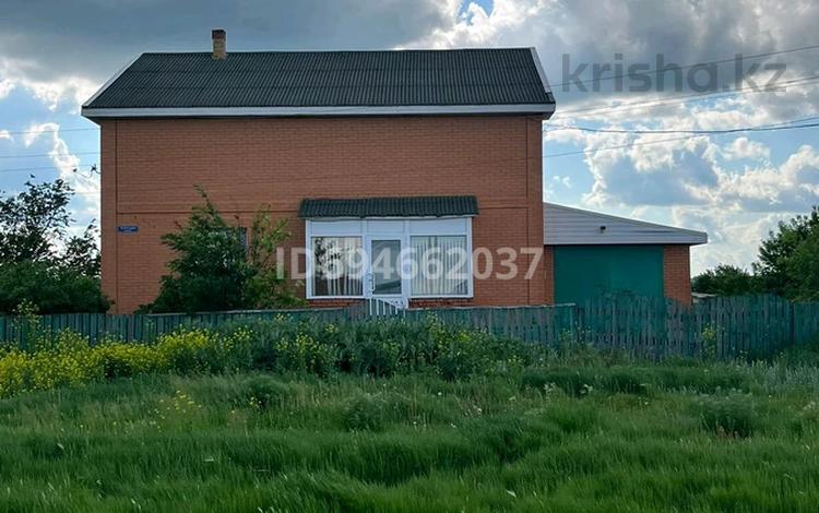 Отдельный дом · 4 комнаты · 144 м² · 20 сот., Бектурова за 25 млн ₸ в Акколе — фото 2