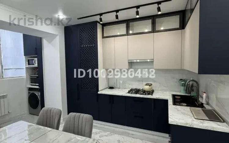 1-комнатная квартира · 48 м² · 3/5 этаж, мкр. Алтын орда 29А за 210 000 ₸ в Актобе — фото 2