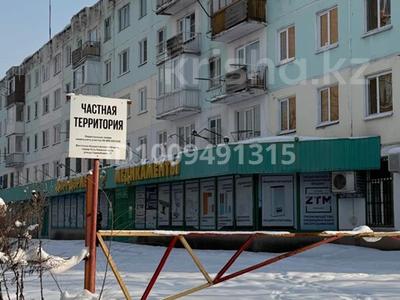 Кеңселер, дүкендер мен бутиктер, сұлулық салондары, медорталықтар мен дәріханалар, білім орталықтары, ойын-сауық · 1215 м², бағасы: 379 млн ₸ в Усть-Каменогорске, Ульбинский
