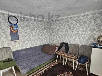 Отдельный дом · 2 комнаты · 160.4 м² · 7.8 сот., Ск Буровик 32 за 29 млн ₸ в Актобе, мкр Акжар