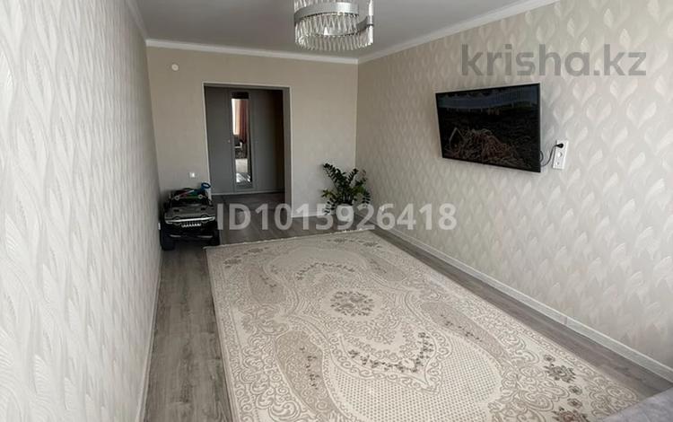 2-комнатная квартира · 71.1 м² · 7/7 этаж, мкр. Алтын орда за 28.5 млн ₸ в Актобе — фото 2