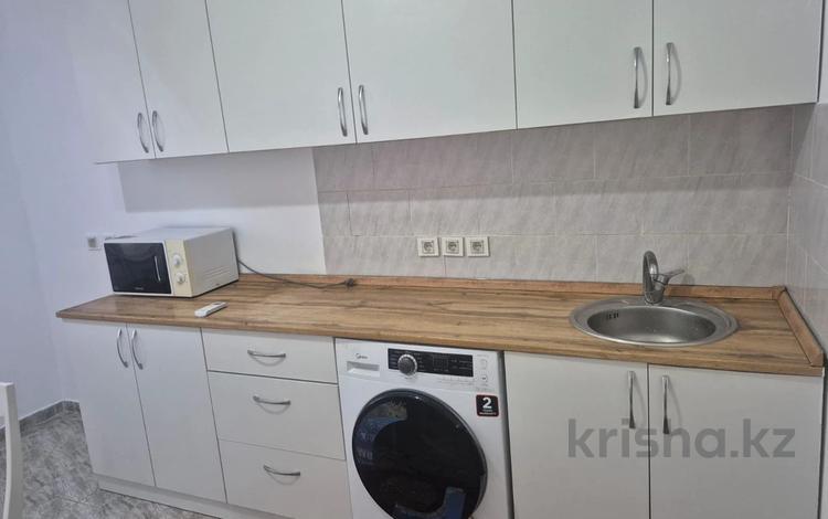 2-комнатная квартира · 58.7 м² · 2/12 этаж, мкр Акбулак, Дарабоз за 250 000 ₸ в Алматы, Алатауский р-н — фото 2
