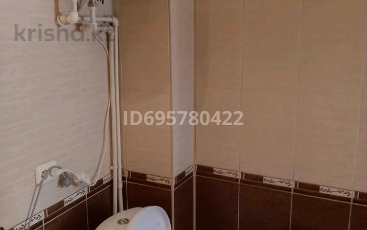 2-комнатная квартира · 48 м² · 2/5 этаж, Майкудук, 18й микрорайон 16 — Бабушкино за 16 млн ₸ в Караганде, Алихана Бокейханова р-н — фото 2
